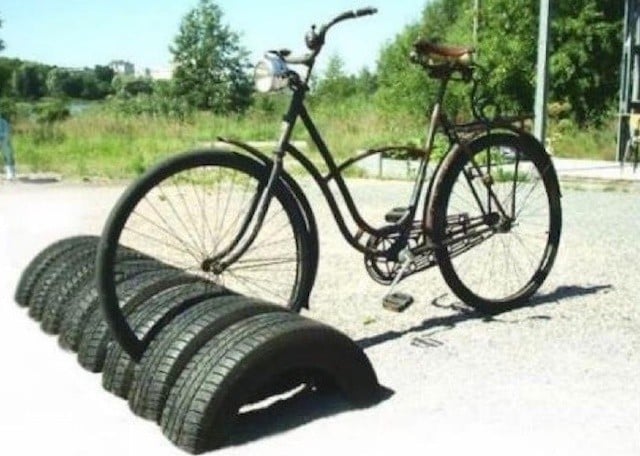 Tire bike rack