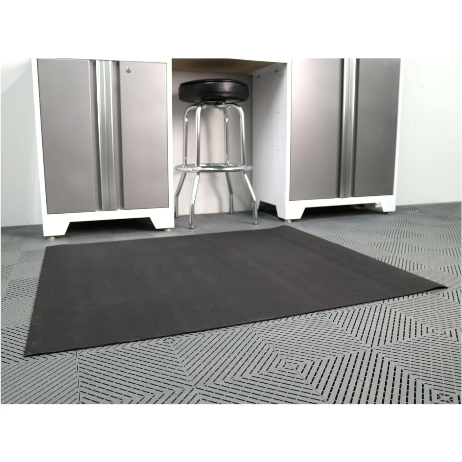 ブラインド U-MAT rubber-garage-mat-1.jpg
